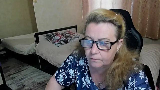Frau Marta online show from 05/22/26, 11:27