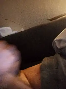 Snapshot of BunnyandClydeDk chatting on 01/05/25, 06:24 BunnyandClydeDk online show from 01/05/25, 06:24