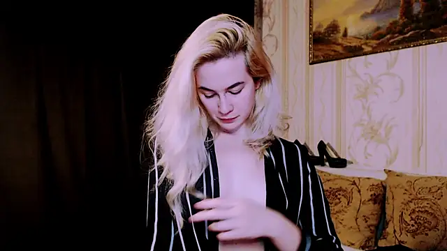 xxxcharismaaa online show from 11/10/25, 06:01