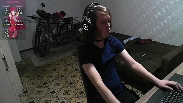 Shad0wFemb0y online show from 03/28/26, 05:12