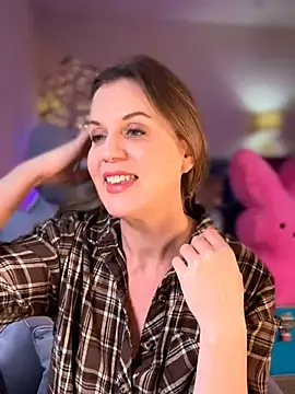 MaiseKnox online show from 04/01/26, 09:45