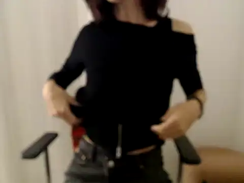 Snapshot of LadyJoanX chatting on 11/01/25, 07:49 LadyJoanX online show from 11/01/25, 07:49