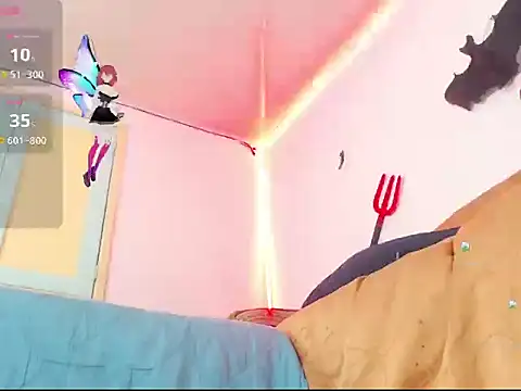 Snapshot of Sunshinee- chatting on 10/06/25, 02:09 Sunshinee- online show from 10/06/25, 02:09