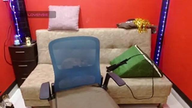 miss tinnymafe online show from 07/10/26, 03:44