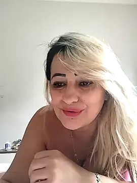 vivifernades online show from 01/28/25, 03:57