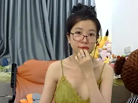 Snapshot of Cute_Ruby01 chatting on 02/04/25, 03:36 Cute Ruby01 online show from 02/04/25, 03:36