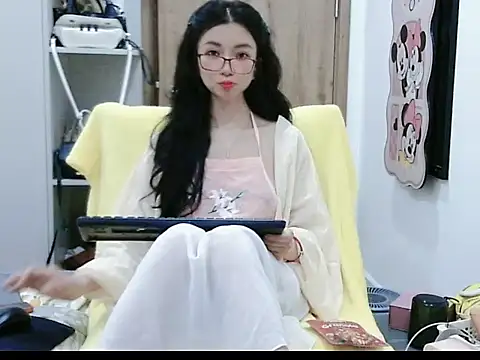 Cute Ruby01 online show from 04/04/26, 01:19
