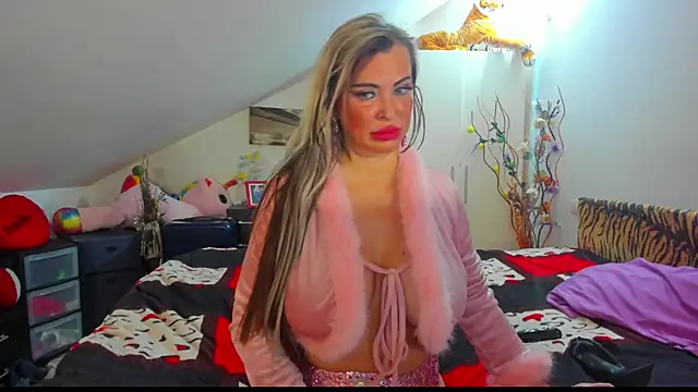 Raffaelababy online show from 11/30/25, 07:18