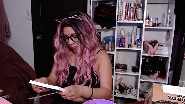 lil daisy7 online show from 01/31/25, 04:47