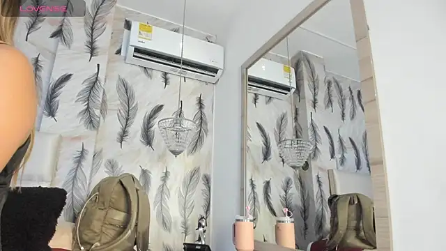 Vivi prinncess online show from 10/03/25, 10:51