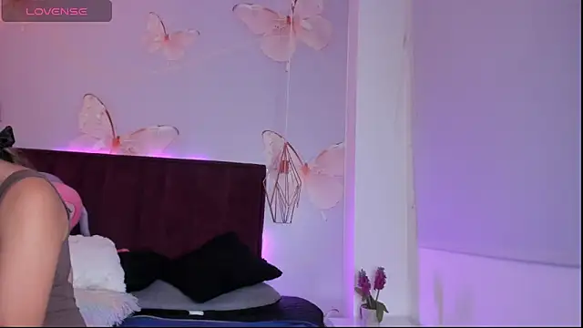 Vivi prinncess online show from 03/12/26, 12:06