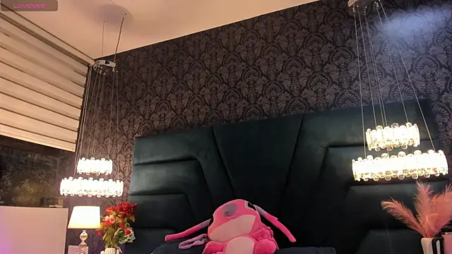 Vivi prinncess online show from 05/12/26, 10:51