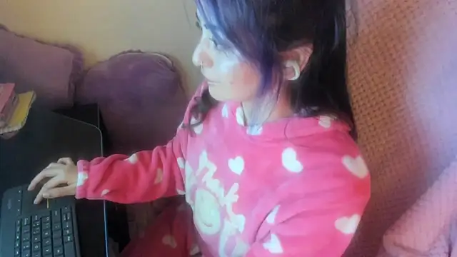 Sammysammy  online show from 04/12/26, 07:13