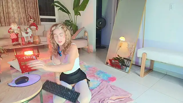 Snapshot of erotik_lady chatting on 11/16/25, 12:16 erotik lady online show from 11/16/25, 12:16