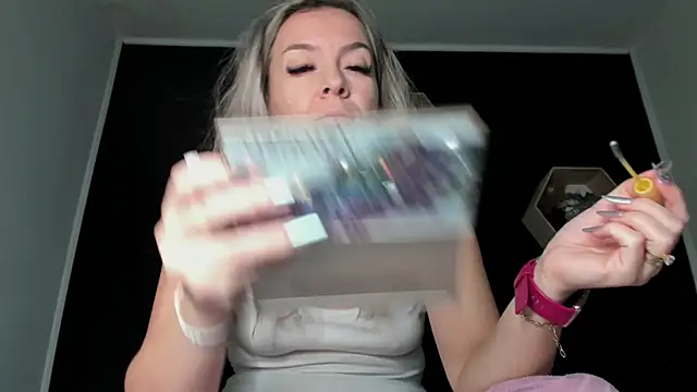 Alesys69 online show from 12/04/25, 10:18