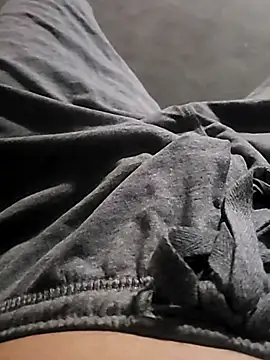 Horny4oldermen93 online show from 01/16/26, 04:00