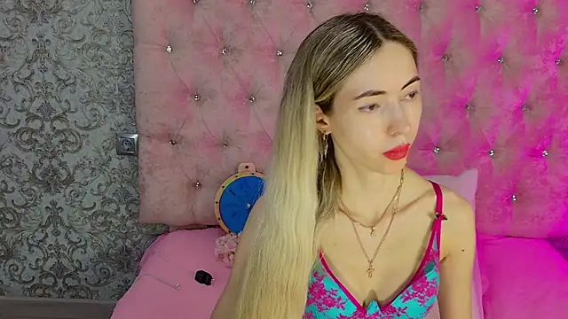 Akilla Queen online show from 07/13/26, 01:52