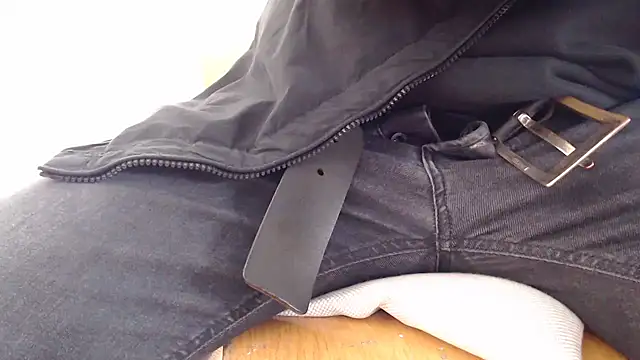 Snapshot of papiculo86 chatting on 02/21/25, 09:45 papiculo86 online show from 02/21/25, 09:45