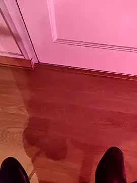 Snapshot of papiculo86 chatting on 10/29/25, 04:53 papiculo86 online show from 10/29/25, 04:53