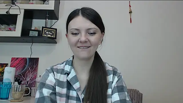 Snapshot of SugarTati chatting on 03/06/25, 02:51 SugarTati online show from 03/06/25, 02:51