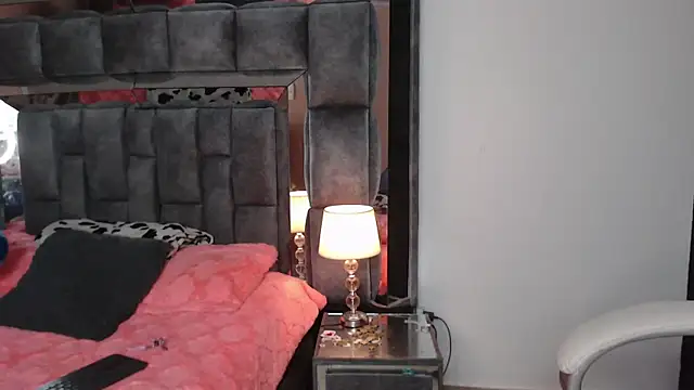 Christaly  online show from 11/30/25, 05:44