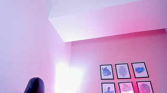 Snapshot of Sabrina_Sabrock_ chatting on 11/23/25, 06:46 Sabrina Sabrock online show from 11/23/25, 06:46