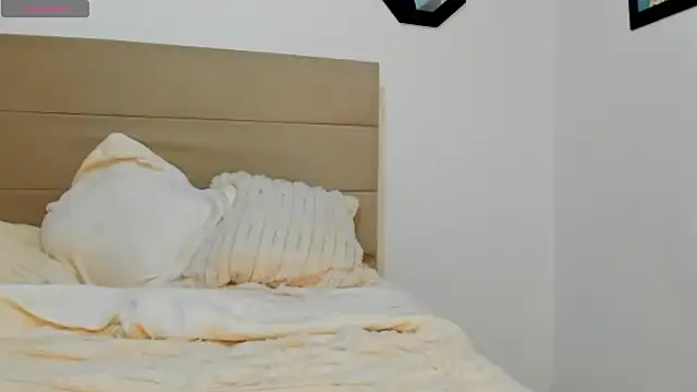 Dephne   online show from 03/16/25, 04:45