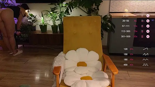 AliceKingsleigh online show from 02/12/25, 12:12