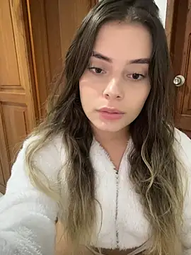 Miss valeriaa online show from 12/11/24, 12:23