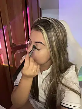 Snapshot of Miss_valeriaa chatting on 06/18/26, 10:58 Miss valeriaa online show from 06/18/26, 10:58