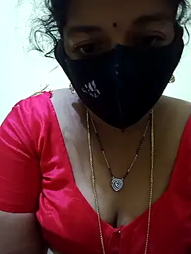 Snapshot of teddy-143 chatting on 10/27/25, 07:40 teddy-143 online show from 10/27/25, 07:40