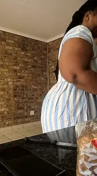 Snapshot of Galcraze chatting on 02/13/25, 02:09 Galcraze online show from 02/13/25, 02:09