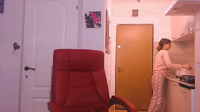 simyhvn online show from 11/19/25, 05:07