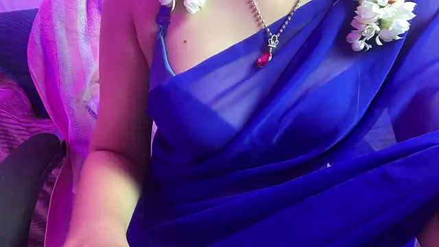 Queen Angelena online show from 01/18/26, 06:01