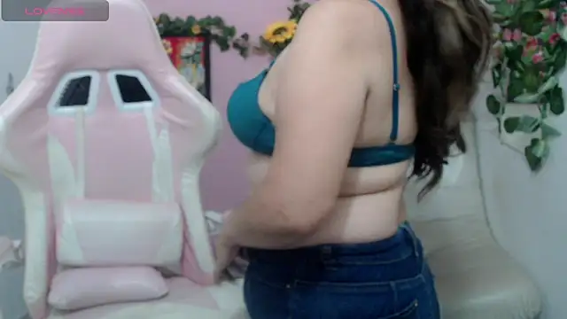 stepmother 105 online show from 03/13/26, 03:29