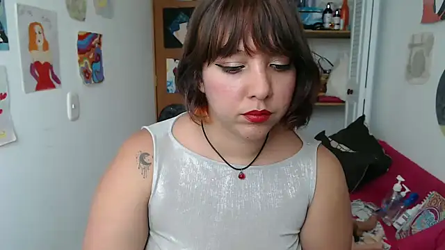 soynanabela28 online show from 10/06/25, 05:21