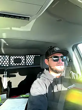 Ozzy420  online show from 12/02/25, 04:24