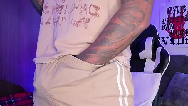 Alessandro Vanni online show from 04/06/26, 01:01