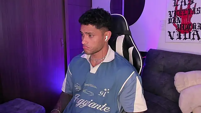 Alessandro Vanni online show from 07/13/26, 10:01