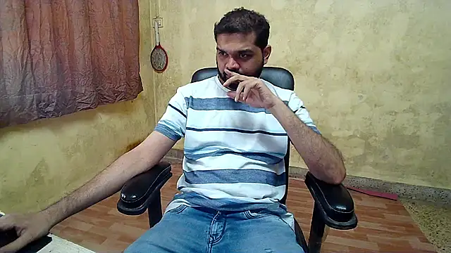 Snapshot of mynastyfuckerr chatting on 12/03/24, 11:01 mynastyfuckerr online show from 12/03/24, 11:01