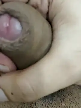 Snapshot of rockkyy9 chatting on 10/12/25, 06:23 rockkyy9 online show from 10/12/25, 06:23