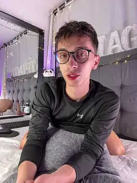 Thiago jones online show from 03/12/25, 09:56