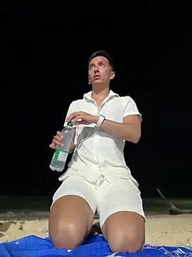 Thiago jones online show from 11/17/25, 03:12