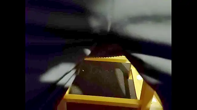 Snapshot of hairyuncut00 chatting on 10/10/25, 09:14 hairyuncut00 online show from 10/10/25, 09:14