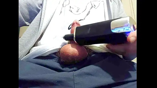 hairyuncut00 online show from 03/31/26, 12:34