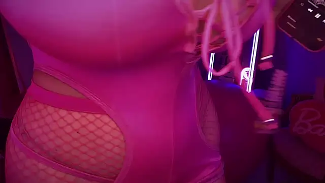 bimbotwerkqueen online show from 09/27/25, 12:04