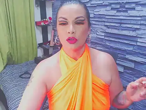 Snapshot of Cruela_deviil chatting on 01/24/25, 11:34 Cruela deviil online show from 01/24/25, 11:34