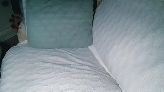 Snapshot of Naomi____ chatting on 03/04/25, 08:46 Naomi online show from 03/04/25, 08:46