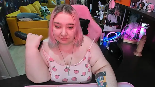 Softie Sofy online show from 06/29/26, 03:02