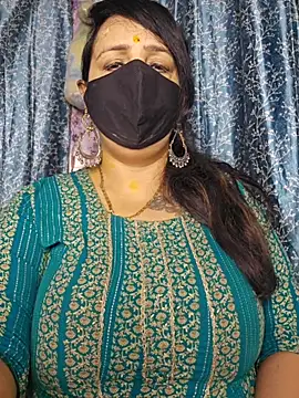 Snapshot of cute-tanvi chatting on 05/05/26, 12:29 cute-tanvi online show from 05/05/26, 12:29